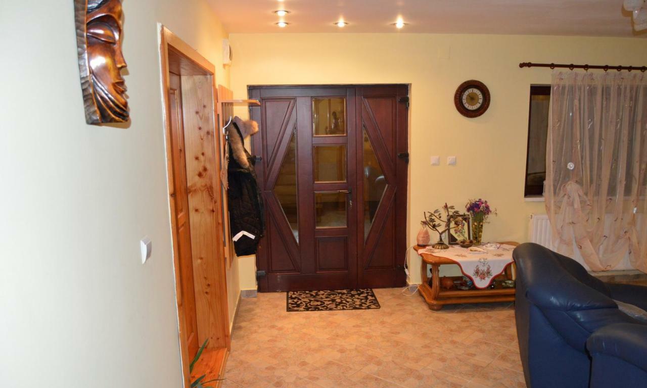 Отель Casa Piatra Craiului Зэрнешти Экстерьер фото